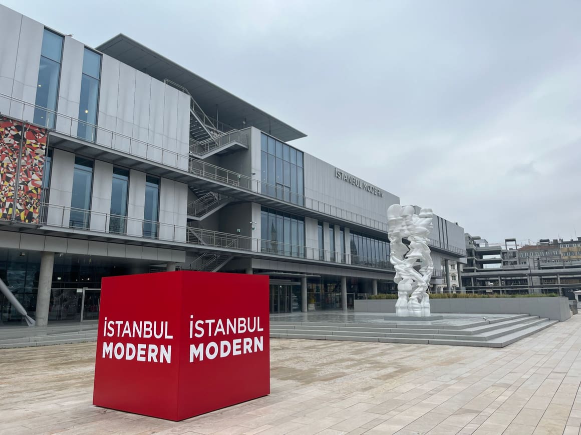 El edificio del museo İstanbul Modern en Galataport, İstanbul